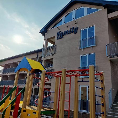 Family Hotel Hrîbivka Exterior foto